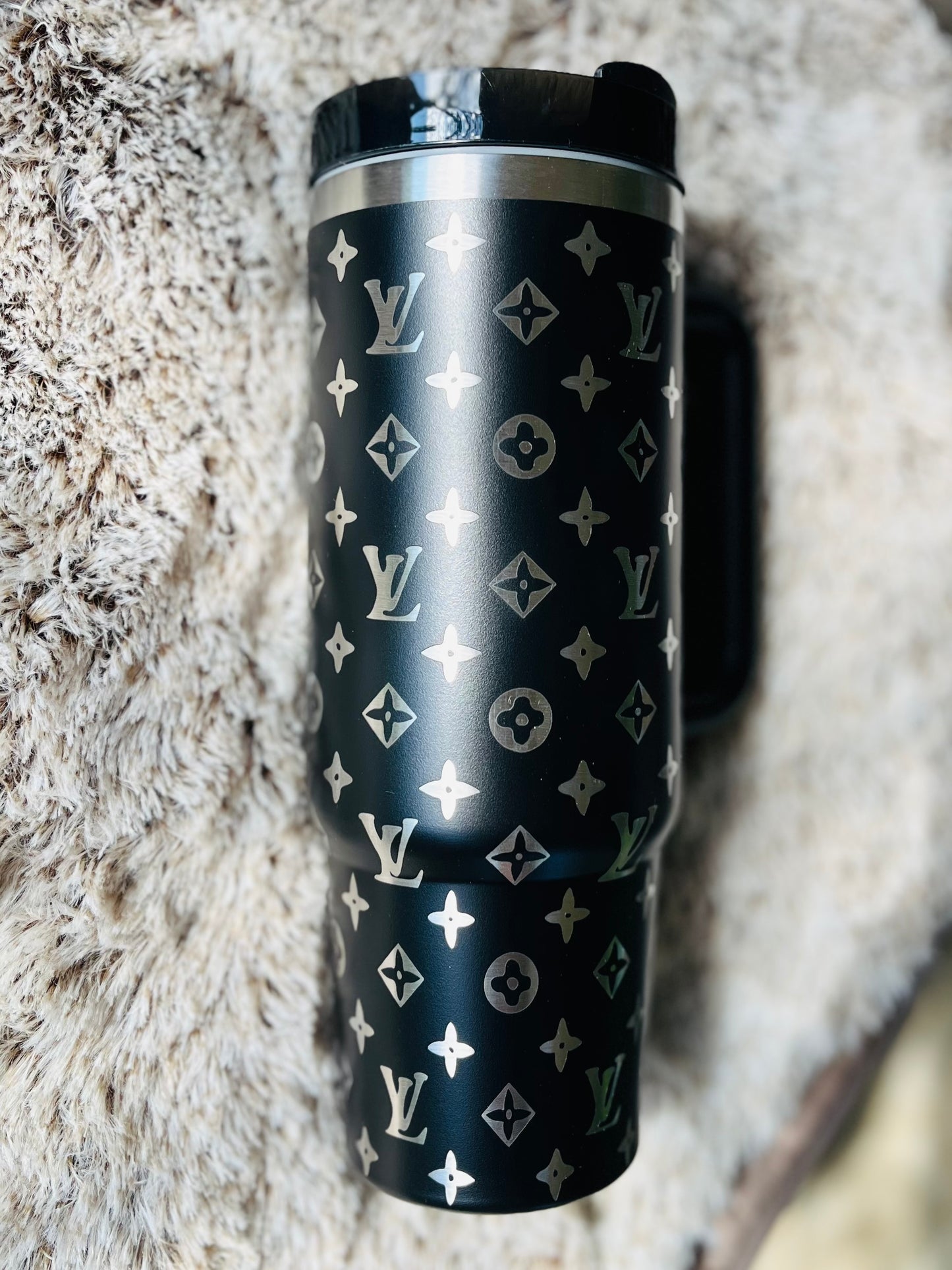 LV 40 oz Tumbler